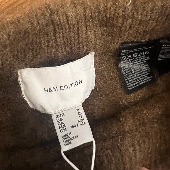 H&M women’s mohair shorts and top sweater set, size XS NWT - Picture 11 of 15